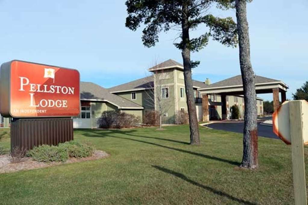 Pellston Lodge Exterior photo